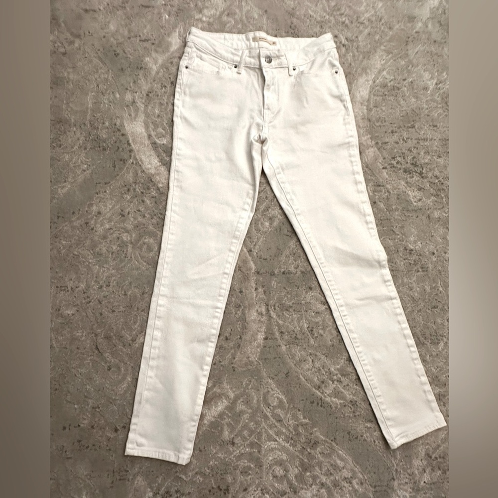 Levi’s White 711 skinny jeans EUC sz 28